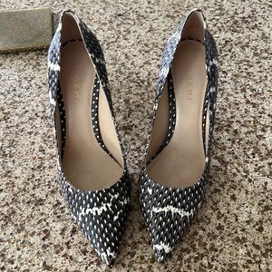 M. Gemi Esatto 80mm snakeskin stiletto heels size 39/8